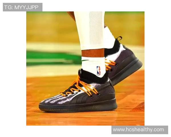 足球巨星跨界打造潮流拖鞋品牌 引领运动与时尚融合新风潮