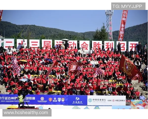 足球明星骑三轮车引发热议究竟是哪位球员成为大家讨论的焦点 足球明星骑三轮车引发热议究竟是哪位球员成为大家讨论的焦点