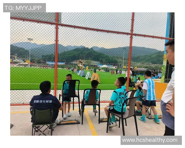 足球巨星休息时刻曝光 睡姿自然展现运动员不为人知的一面